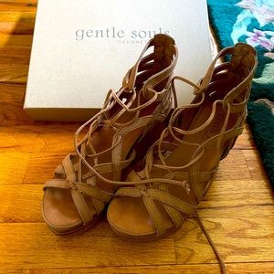 Gentle Souls suede platform sandals 6